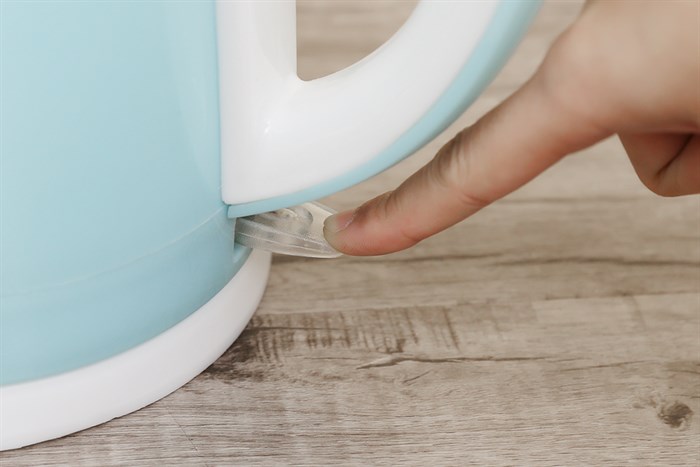 Bình đun siêu tốc Delites 1.8 lít ST18DB01 Màu Xanh Dương