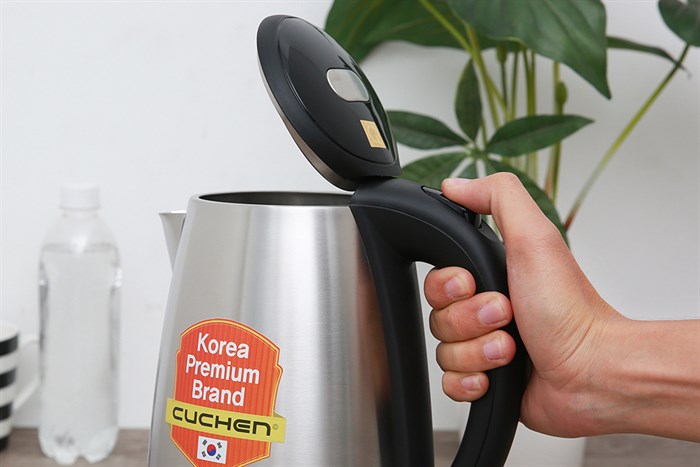 Bình đun siêu tốc Cuchen 1.7 lít CKT GT1700VN Màu Inox