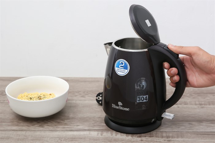 Bình đun siêu tốc Bluestone 1.5 lít KTB-3453 Đen Màu Đen