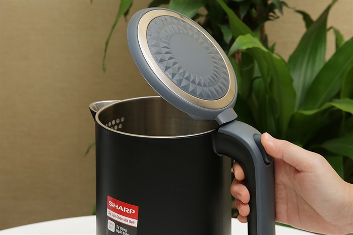Bình đun siêu tốc Sharp 1.7 lít EKJ-17EVPS-BK Màu Đen