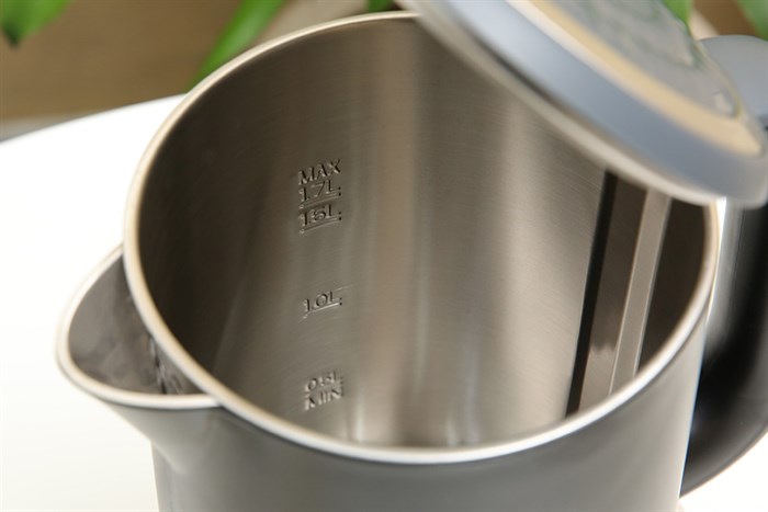 Bình đun siêu tốc Sharp 1.7 lít EKJ-17EVPS-BK Màu Đen