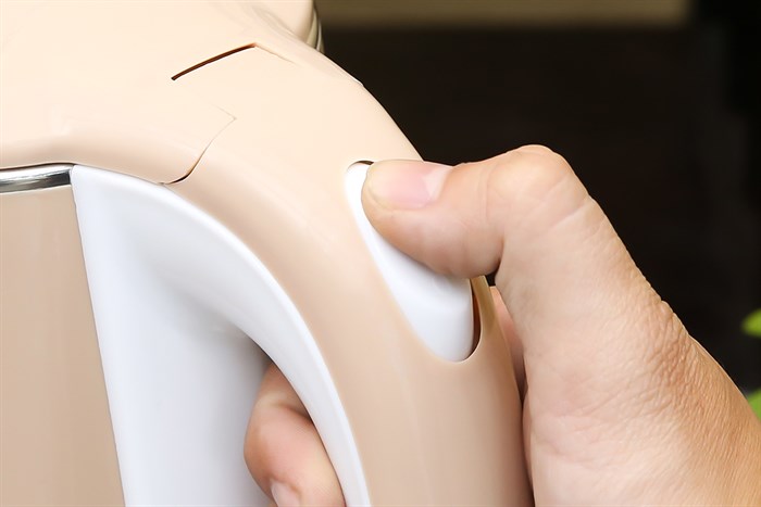 Bình đun siêu tốc Kangaroo 1.5 lít KG-18K1 Màu Nâu