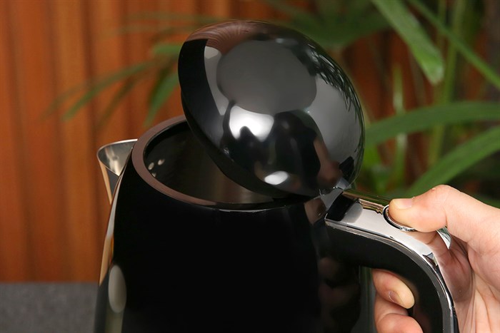 Bình đun siêu tốc Delites 1.7 lít FK-1802 Màu Đen