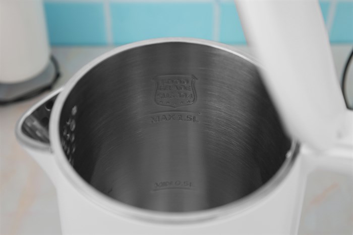 Bình đun siêu tốc Toshiba 1.5 lít KT-15DS1PV Màu Trắng