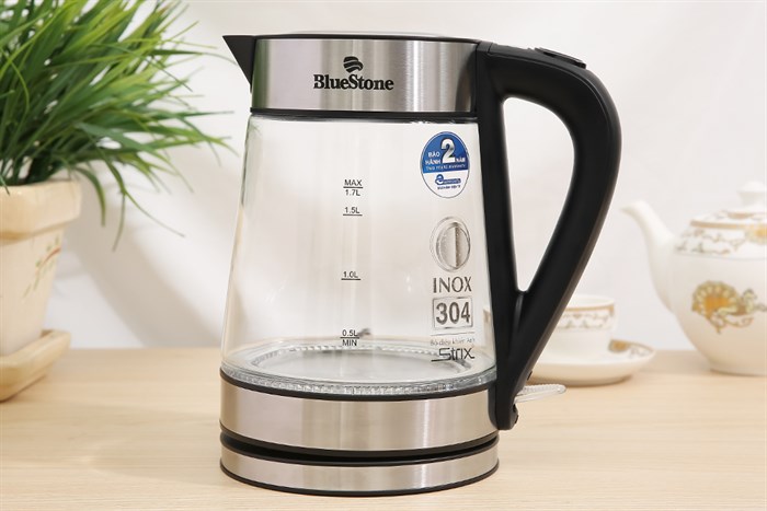 Ấm đun siêu tốc BlueStone 1.7 lít KTB-3426 Màu Trắng - Đen