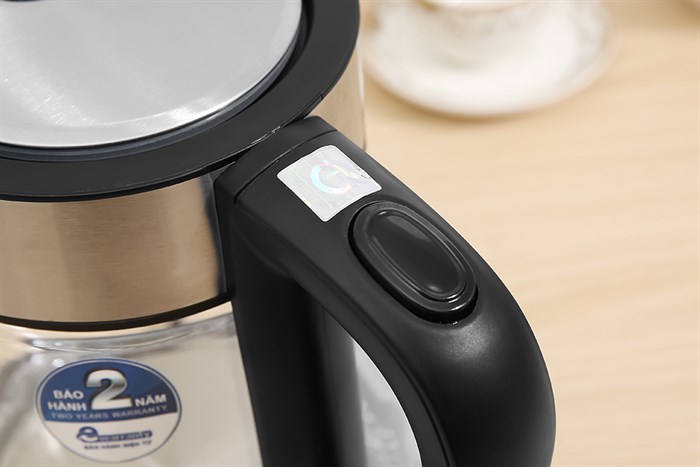 Ấm đun siêu tốc BlueStone 1.7 lít KTB-3426 Màu Trắng - Đen