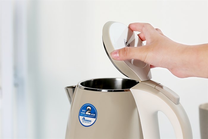 Bình đun siêu tốc BlueStone 1.5 lít KTB-3453 Kem Màu Kem