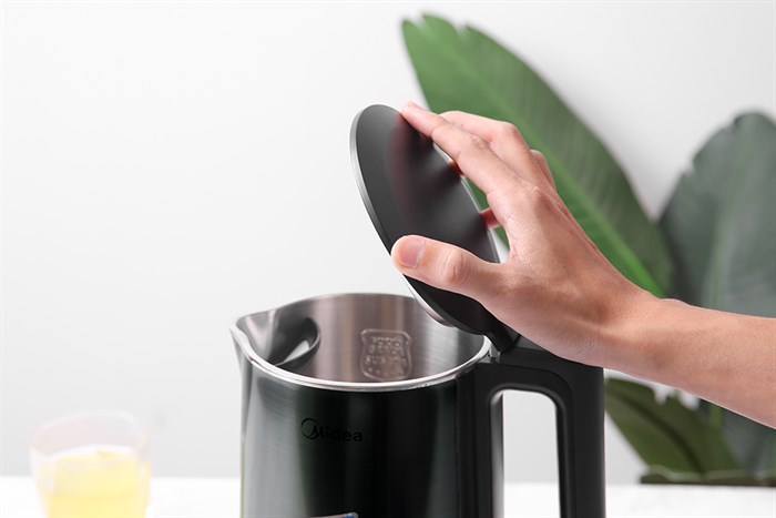 Bình đun siêu tốc Midea 1.7 lít MK-317DC Màu Xanh đen