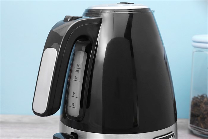 Bình đun siêu tốc Delonghi 1 lít KBLA2000.BK Màu Đen