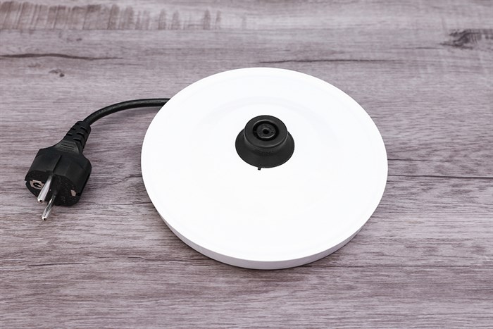 Bình đun siêu tốc Delonghi 1 lít KBLA2000.W Màu Trắng