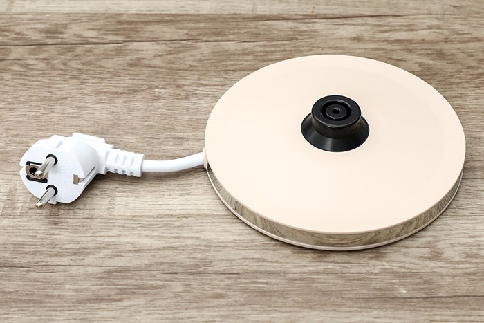 Bình đun siêu tốc BlueStone 1.7 lít KTB-3459 Màu Nâu nhạt