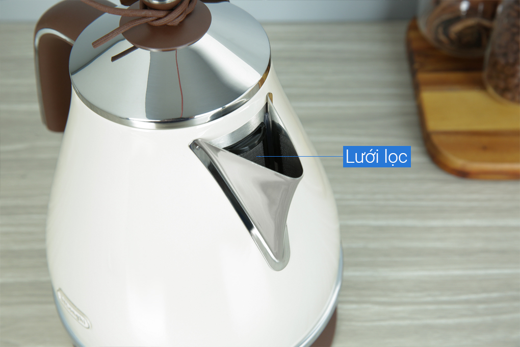 Bình đun siêu tốc Delonghi 1.7 lít KBOV2001.BG Màu Màu be
