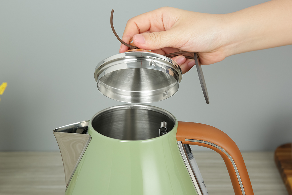 Bình đun siêu tốc Delonghi 1.7 lít KBOV2001.GR Màu Xanh rêu