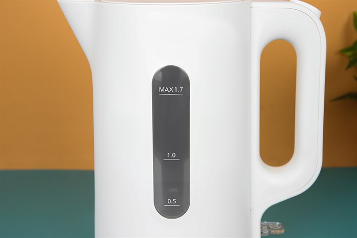 Bình đun siêu tốc Panasonic 1.7 lít NC-K101WRA Màu Trắng