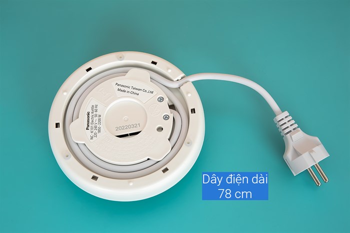 Bình đun siêu tốc Panasonic 1.7 lít NC-K101WRA Màu Trắng