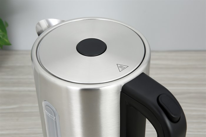 Bình đun siêu tốc Panasonic 1.7 lít NC-K301SRA Màu Inox