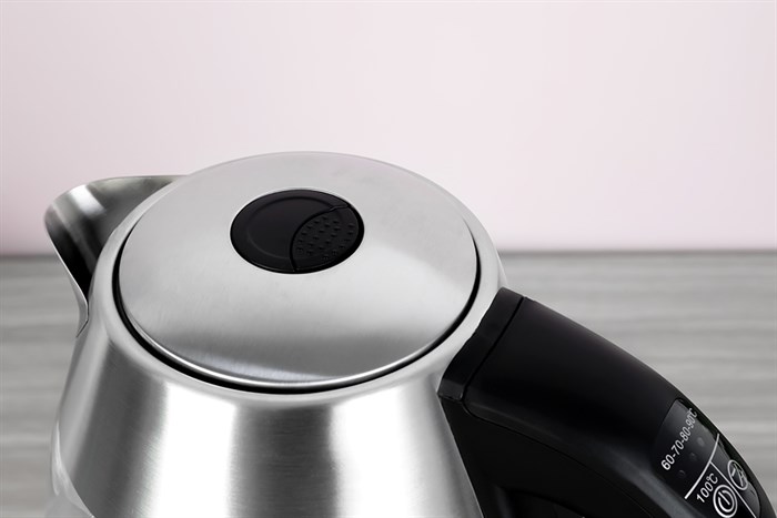 Bình đun siêu tốc Lock&Lock 1.8 lít EJK341 Màu Bạc