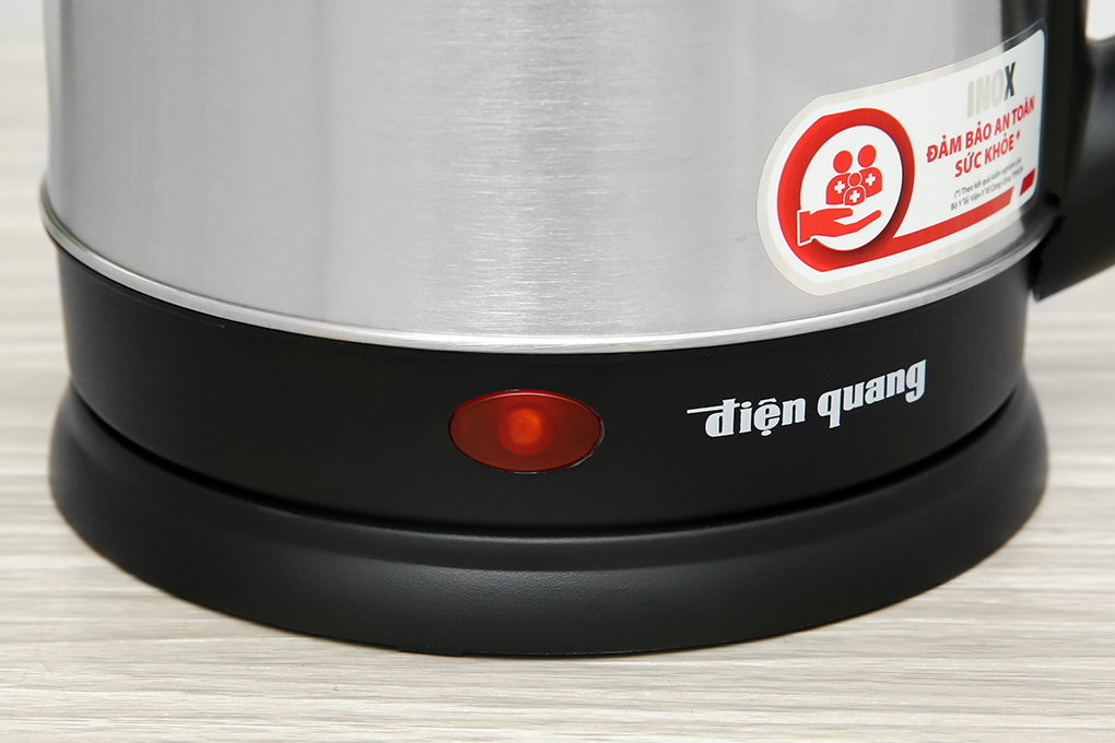 Bình đun siêu tốc Điện Quang 1.8 lít ĐQ EKT06 1518 BL Màu Đen