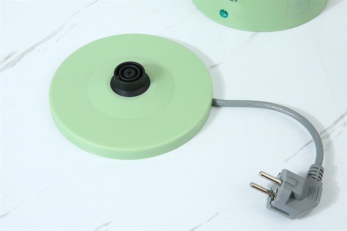 Ấm đun siêu tốc Comet 1.8 lít CM8218 Màu Xanh