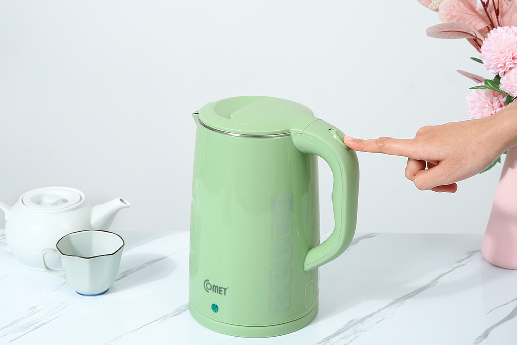 Bình đun siêu tốc Comet 1.8 lít CM8218 Màu Xanh
