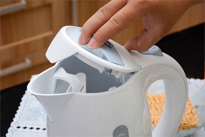 Bình đun siêu tốc Philips 1.5 lít HD4646 Màu Trắng