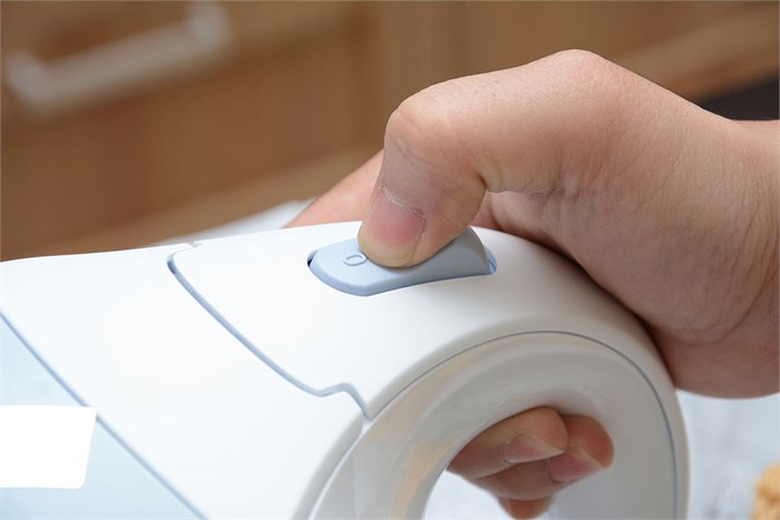 Bình đun siêu tốc Philips 1.5 lít HD4646 Màu Trắng