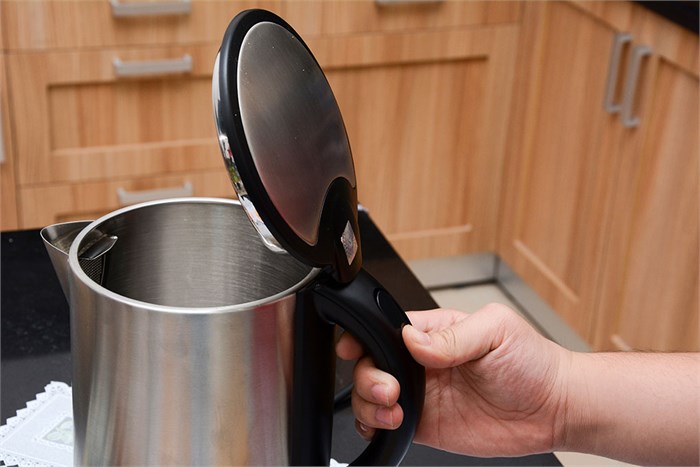 Bình đun siêu tốc Philips 1.7 lít HD9316 Màu Đen - Bạc