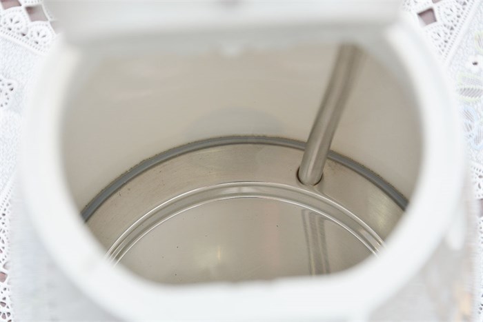 Bình siêu tốc Electrolux 1.5 lít EEK1303W Màu Trắng