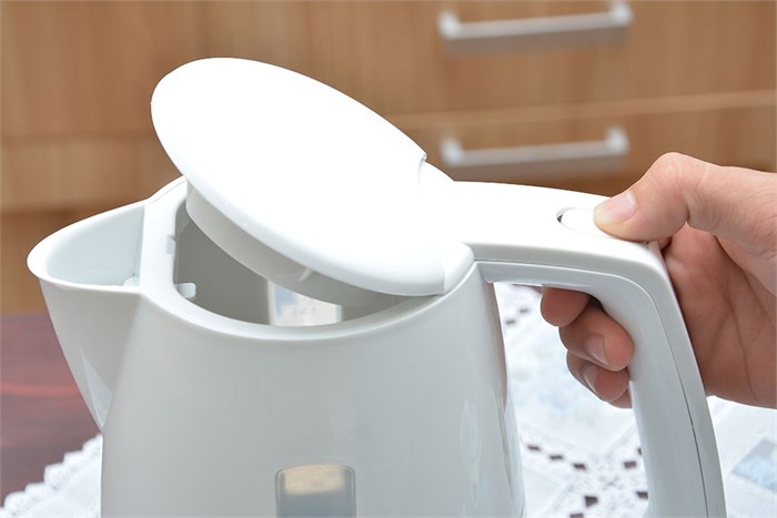 Bình siêu tốc Electrolux 1.5 lít EEK1303W Màu Trắng