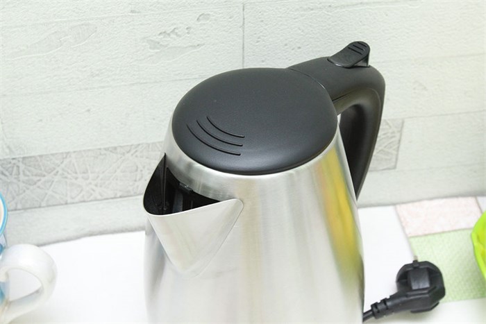 Bình đun siêu tốc Sunhouse 1.7 lít SHD1370 Màu Inox