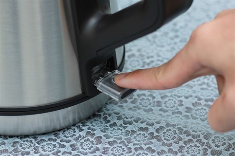 Bình siêu tốc Electrolux EEK5604S 1.5 lít