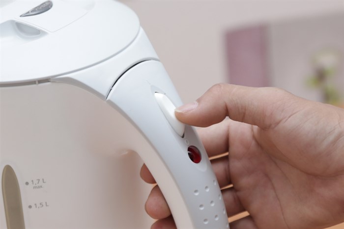 Ấm siêu tốc Zelmer 332.2 1.7 lít Màu Trắng - Xám