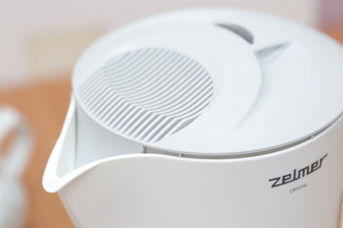 Ấm siêu tốc Zelmer 332.2 1.7 lít Màu Trắng - Xám