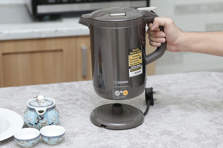 Bình đun siêu tốc Zojirushi ZOBT-CK-EAQ10 – Đế tiếp điện loại cao cấp, thiết kế tháo rời Bình đun siêu tốc Zojirushi ZOBT-CK-EAQ10 – Đế tiếp điện loại cao cấp, thiết kế tháo rời