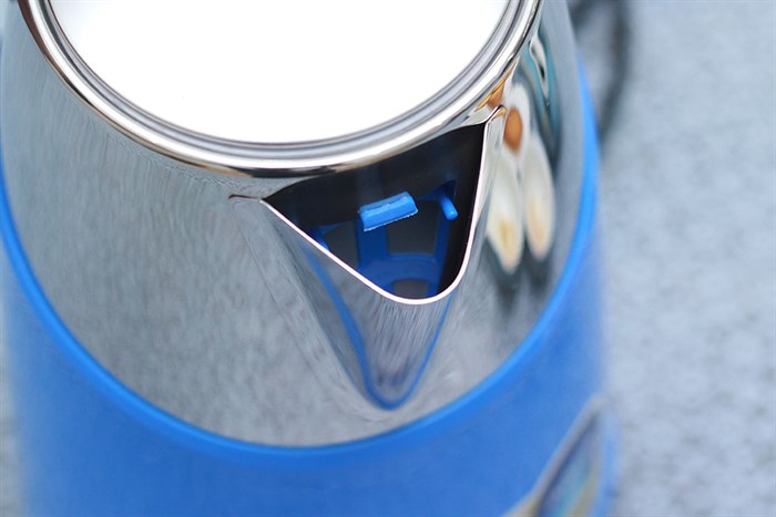 Bình đun siêu tốc Aqua 1.7 lít AJK-F615 (BL) Màu Xanh ngọc