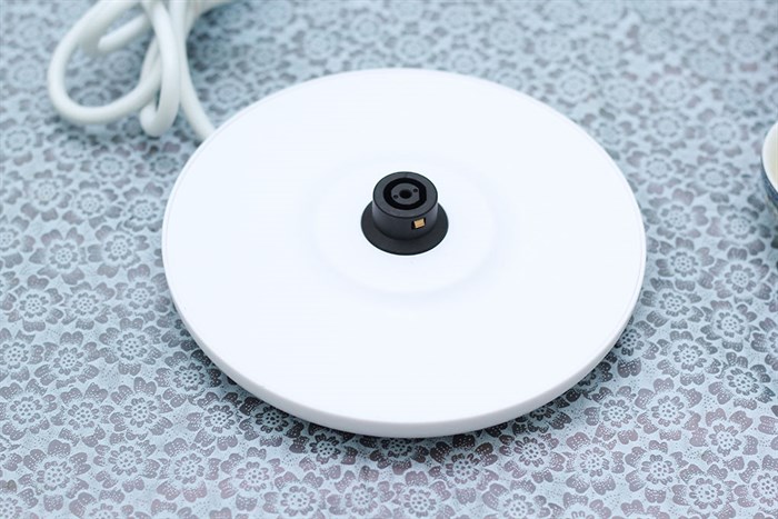 Bình đun siêu tốc Aqua 1.7 lít AJK-F615 (BL) Màu Trắng