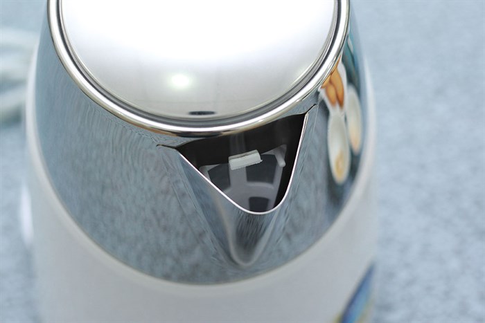 Bình đun siêu tốc Aqua 1.7 lít AJK-F615 (BL) Màu Trắng