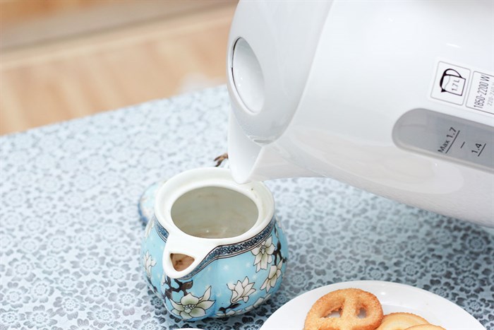 Bình đun siêu tốc Panasonic 1.7 lít NC-GK1WRA Màu Trắng