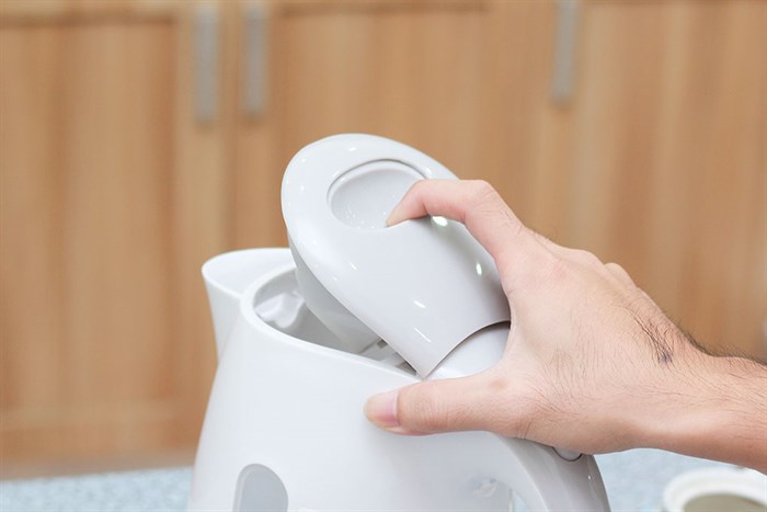 Bình đun siêu tốc Panasonic 1.7 lít NC-GK1WRA Màu Trắng