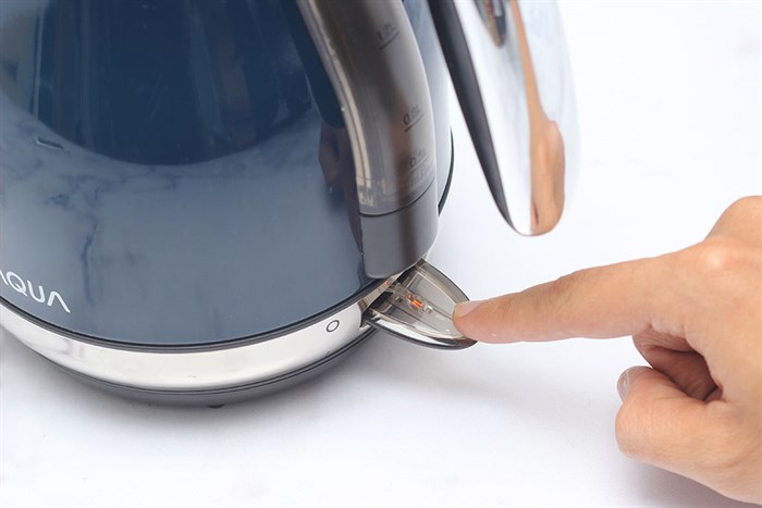 Bình đun siêu tốc Aqua AJK-F794 1.7 1.7 lít Màu Xanh đen