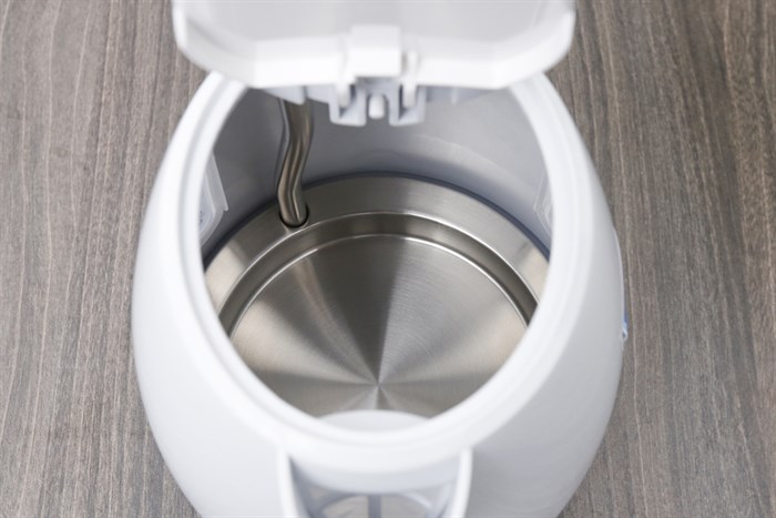 Bình đun siêu tốc BlueStone 1.2 lít KTB-3311 Màu Trắng