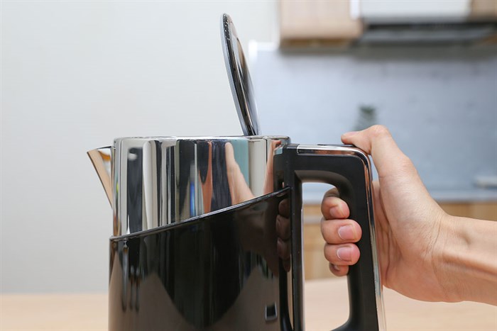 Bình đun siêu tốc Delites 1.7 lít ST17DB01 Màu Đen Màu Đen