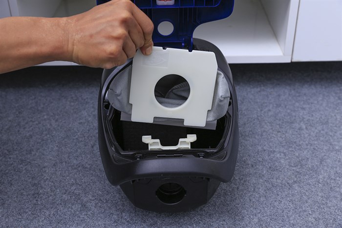 Máy hút bụi dạng hộp Panasonic MC-CG371AN46 Màu Xanh ngọc