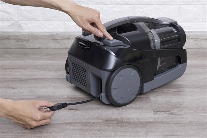 Máy hút bụi Panasonic MC-CL565KN46 2000W Màu Đen