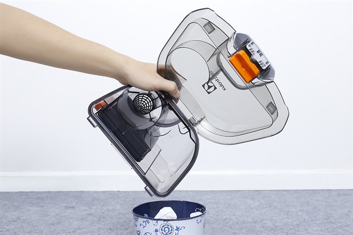 Máy hút bụi dạng hộp Electrolux Z1231 Màu Xanh lá