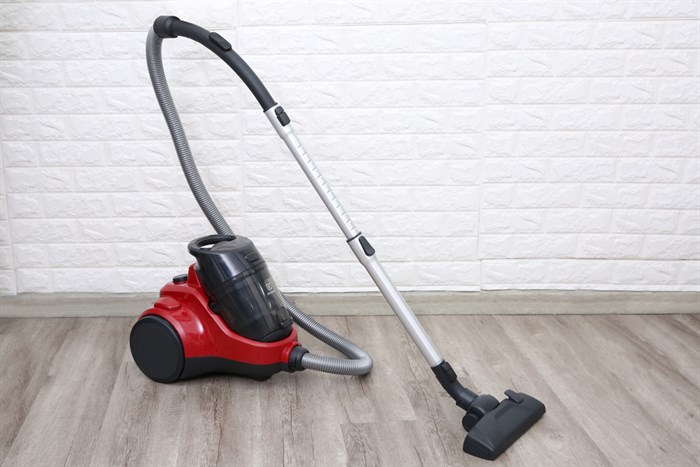 Máy hút bụi dạng hộp Electrolux EC41-6CR Màu Đỏ