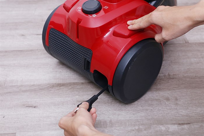 Máy hút bụi dạng hộp Electrolux EC41-6CR Màu Đỏ