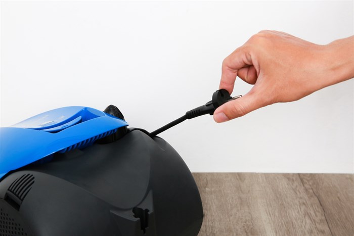 Máy hút bụi dạng hộp Bosch HMH.BSM1805RU Màu Xanh Dương