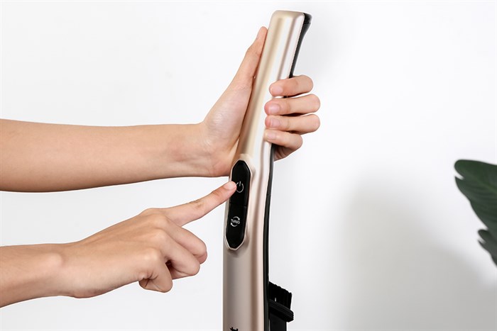 Máy hút bụi không dây Samsung VS03R6523J1/SV Màu Đen - Vàng