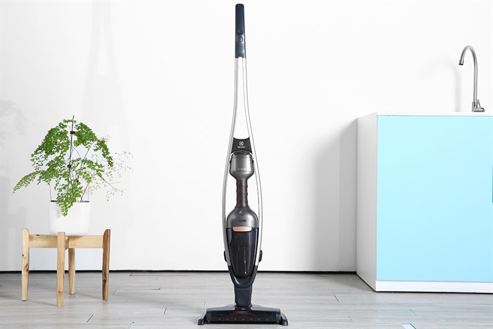 Máy hút bụi không dây Electrolux PQ91-3EM Màu Đen - nâu